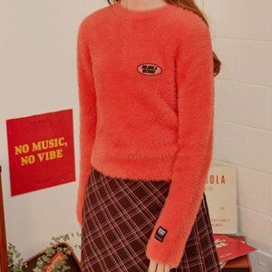 Fluffy knit coral